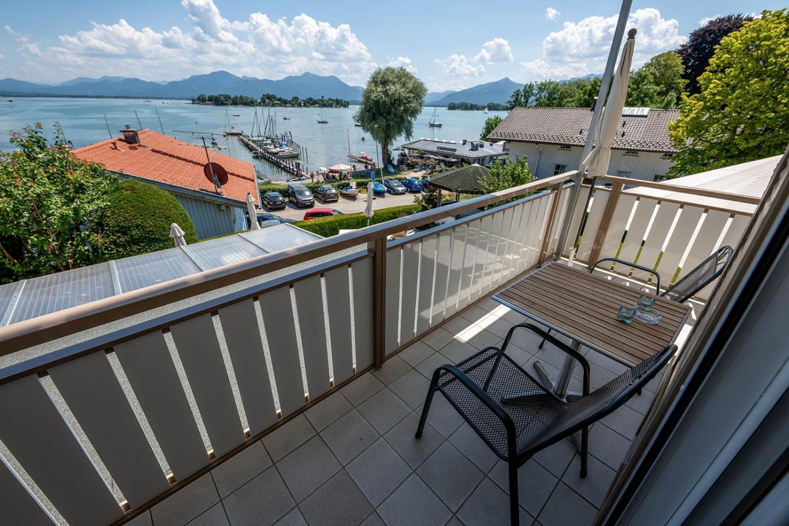 Chiemseestern Vacation & Recreation "Adults Only" Gstadt am Chiemsee Pokoj fotografie